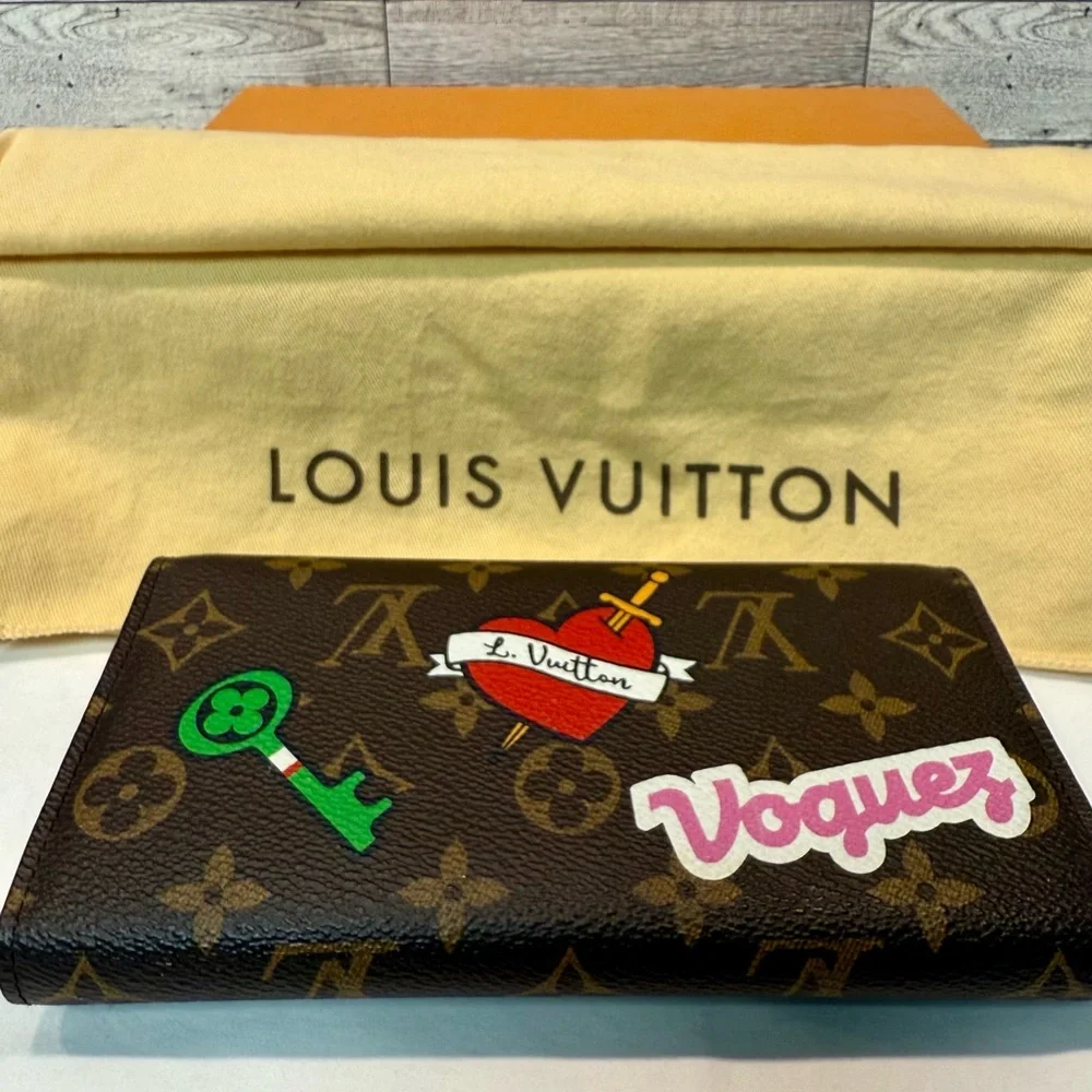 LOUIS VUITTON Monogram Travel Patches Sarah Wallet - Picture 13 of 14